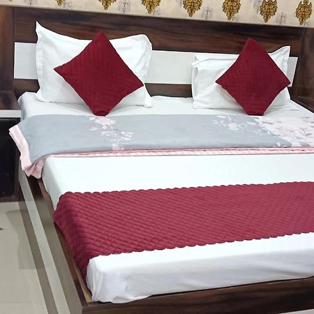 Shree Gorakhnath Guest House Ayodhya Exterior photo